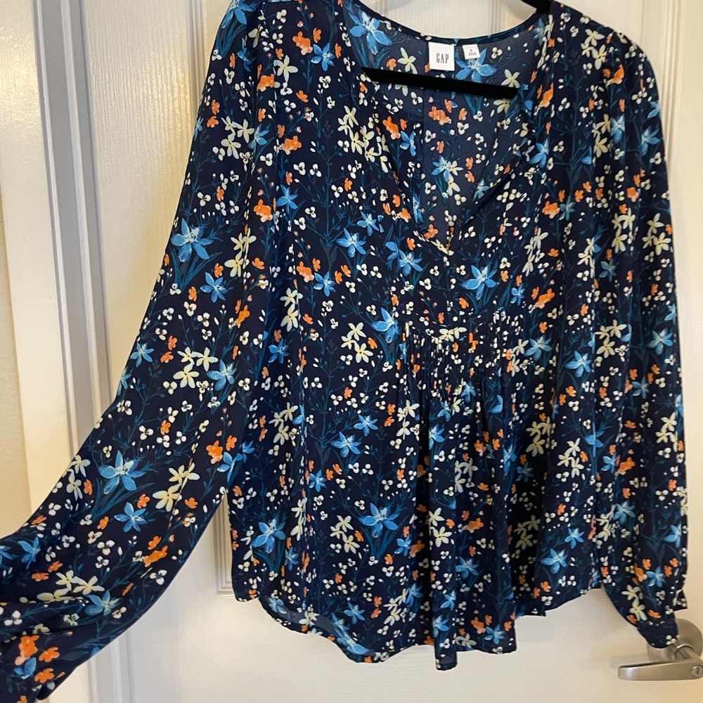 Gap- floral blouse. Size Small.